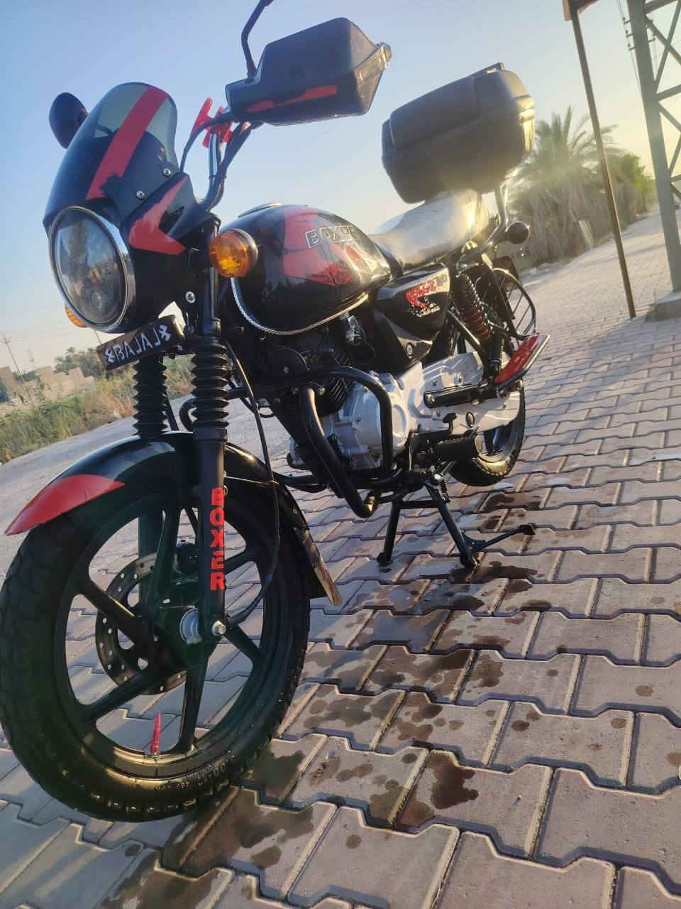 بوكسر للبيع موديل ٢٠٢٣ مرقمه مكفوله من كلشي نضيفه جدآ للاستفسار الاتصال على الرقم *********** او مراسلت الصفحه العنوان بعقوبة المفرق مقابيل الطرق والجسور السعر عل خاص
