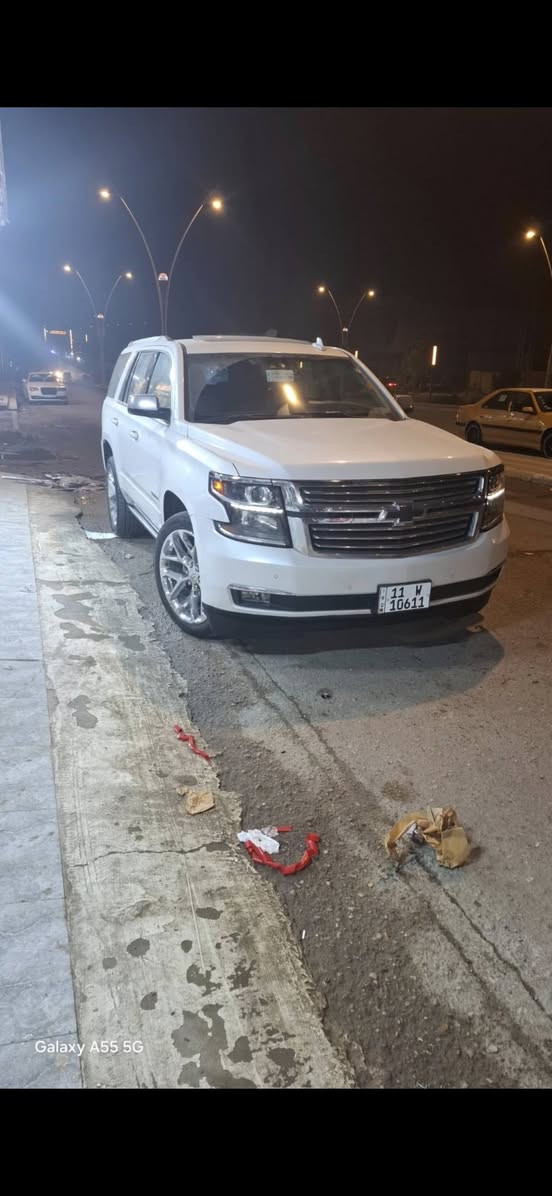 السلام عليكم
تاهوموديل ١٧ حره للبيع او مراوس فئة البريمير يعني اعلى مواصفات حتى الدوس كهربائي امريكي حادث تبديل بنيد وجملغ اصليات نفس الون وفتح براغي الباب الخلفي شرط كفاله  ايربك وشاصي  ماشيه ٨٠ الف
ارقام وسنويه وملسق جدد يغداد بسمي 
  مكان السياره ناصريه مركز.  هاتف *********** بيه واتساب
         التوفيق للجميع
