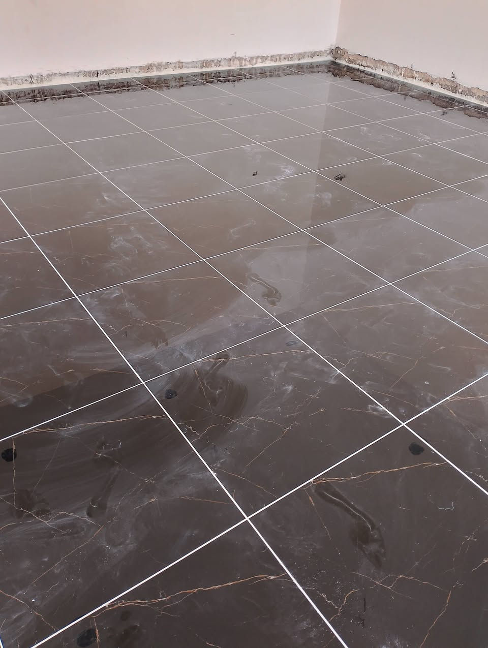 ختصاصنا #تطبيك #ارضيات #بورسلين مرمر #كرانيت #كاشي #ألواح #بورسلين #بايات عدل ودائري  سيراميك ضمان بالعمل والتزام .عملنا فقط في بغداد 
*********** ابو ولايه علي
