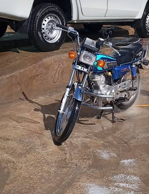 🔥 دراجة نامه 2025 للبيع 🔥
📍 المكان: ديالى – ناحية كنعان
🏍 النوع: نامه
📅 الموديل: 2025
⚙ سعة المحرك: 125cc
🎨 اللون: سمائي
📄 الأوراق: أصولية كاملة
✅ الحالة: ممتازة جداً (شرط الفحص)
💰 السعر: 700 
🤝 السعر بيه مجال للطيبين
📞 للتواصل: ***********
دراجة نظيفة جداً واستعمال خفيف، جاهزة للاستخدام وما تحتاج أي صرف. مكلف بالنشر
