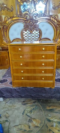 ميز مجرات نظيف سعره ٣٠ قفل نهايته من لخير متواجد علخاص اكو توصيل رقمي ...