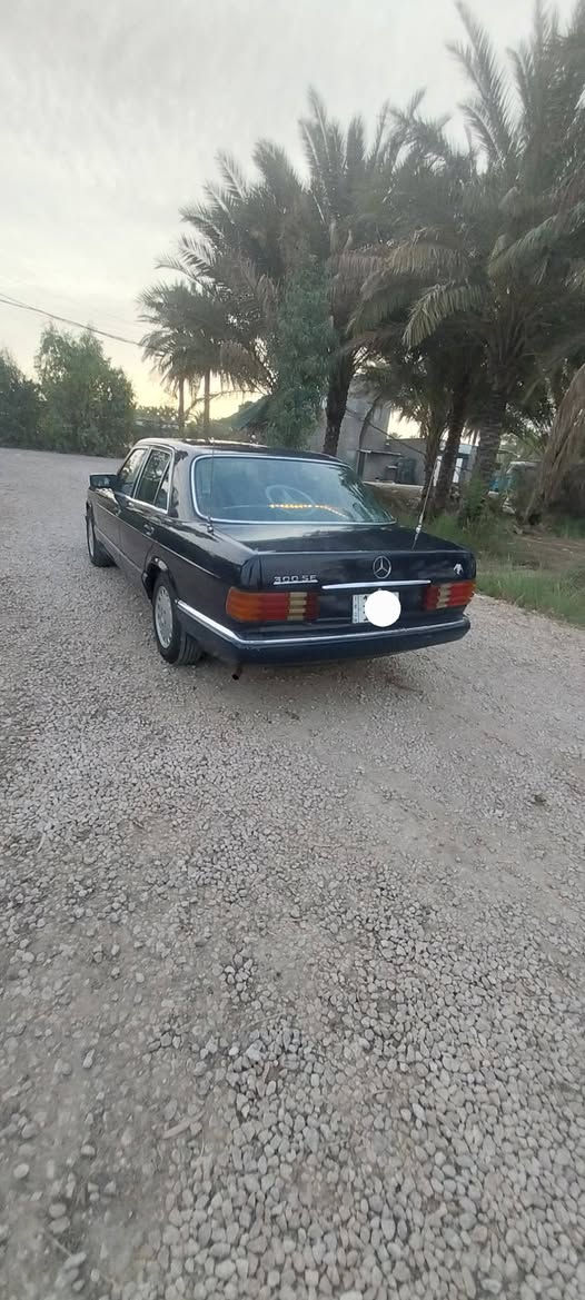 سلام عليكم سيارة 🚗مرسدس البيع موديل 88 محرك بطه  سياره نضيفه حيل مصبوغه عام الجماليه تايرات تخم جديد محرك مكفول ما عيزه برغي سنويه جديده السعر 48بيه مجال حك جيه وتفصيل عله رقم ***********
