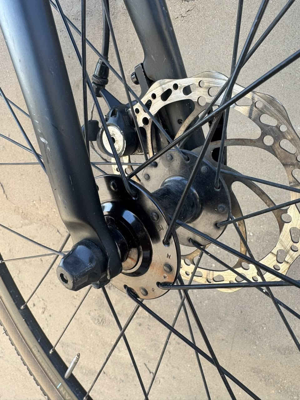 ماشاءالله 💙 للبيع كرافل بايك

ماركة TRlBAN صناعه فرنسية 

باسكل المنيوم 

ماشه كاربون وزن خفيف

حجم الفريم (  L )

وياله بولبرن اصلي حجم28 

سستم SORA

بدلاتSORA 

سرعه ٢ ×٩

صينيه براكيت سورا 

تايرات KENDA جديد 700×35

رقمي ***********
مكاني بغداد بالمنصور 
 السعر خاص
