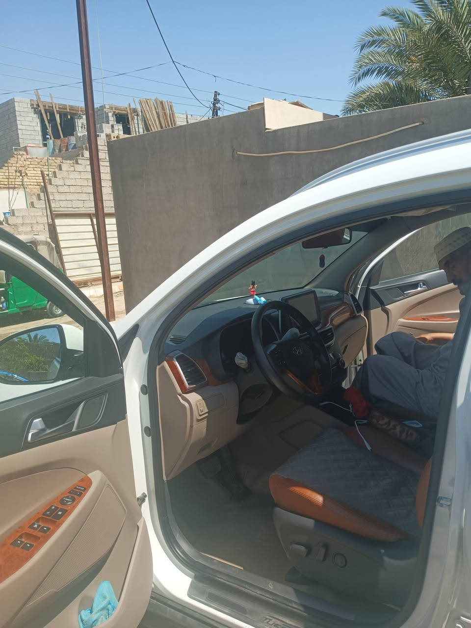 تنتافيه 19وارد خليجي سونارها فارغ مابي شي موجوده بعقوبه سياره متعوب عليه فول نظافه تبريد سعر 180وبيه مجال الطيبين اني مكلف بنشر سياره التقارير اتصال ***********
