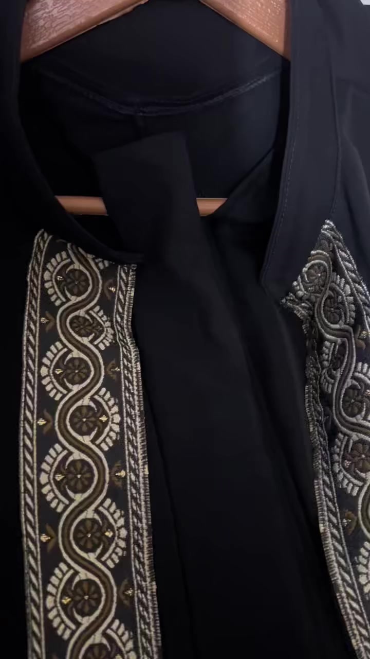 وصل الجديد قفطان مغربي خامه فخمه وجمال التفصال والموديل 😍
متوفر توصيل لجميع محافظات العراق


**إذا كنت صاحب هذا الإعلان وتريد حذفه لأي سبب، رجاءا أرسل رسالة إلى الدعم الفني**