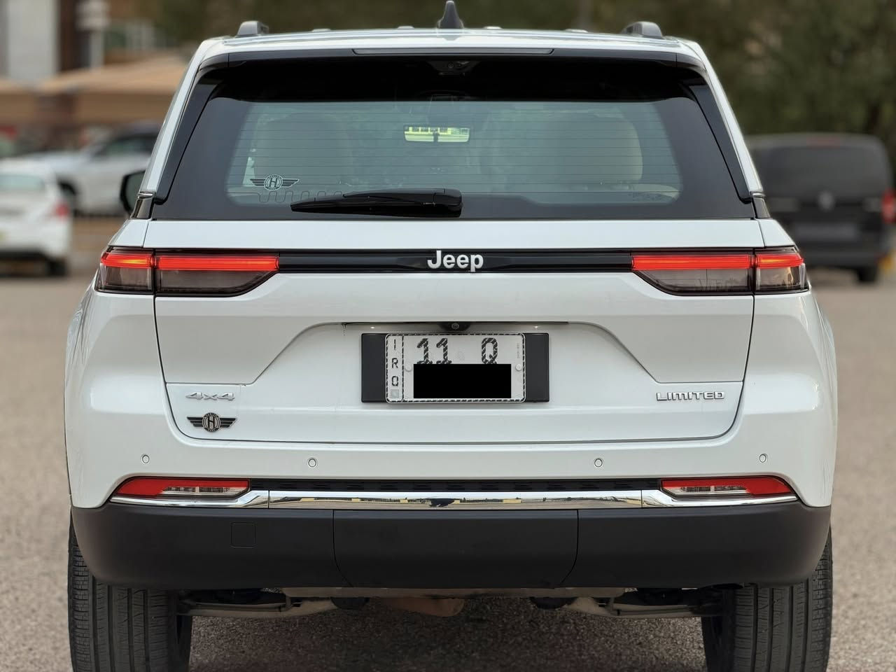 السلام عليكم
جيب لمتد بلاس 2024  خليجي وكالة هارلم 5 راكب  جديده جدا ماشية 21 الف كيلو مكفولة كفاله عامه من كل شي رقم بغداد الانكليزي الجديد هزه جديده السيارة بأسمي تحويل ثاني يوم مكان السيارة بغداد السيدية السعر 41800$ للاستفسار الاتصال ***********  
المواصفات 
مكينة 6 سلندر 3600 - بانوراما - كشنات جلد كهرباء تدفئة تبريد مع خزن ميموري - كير ماوس - 4 وضعيات قيادة - فور ويل - رادار امامي مانع تصادم - 5 كامرات - حساسات امامية خلفية - رادارات جانبية - وبعد هواي مواصفات
