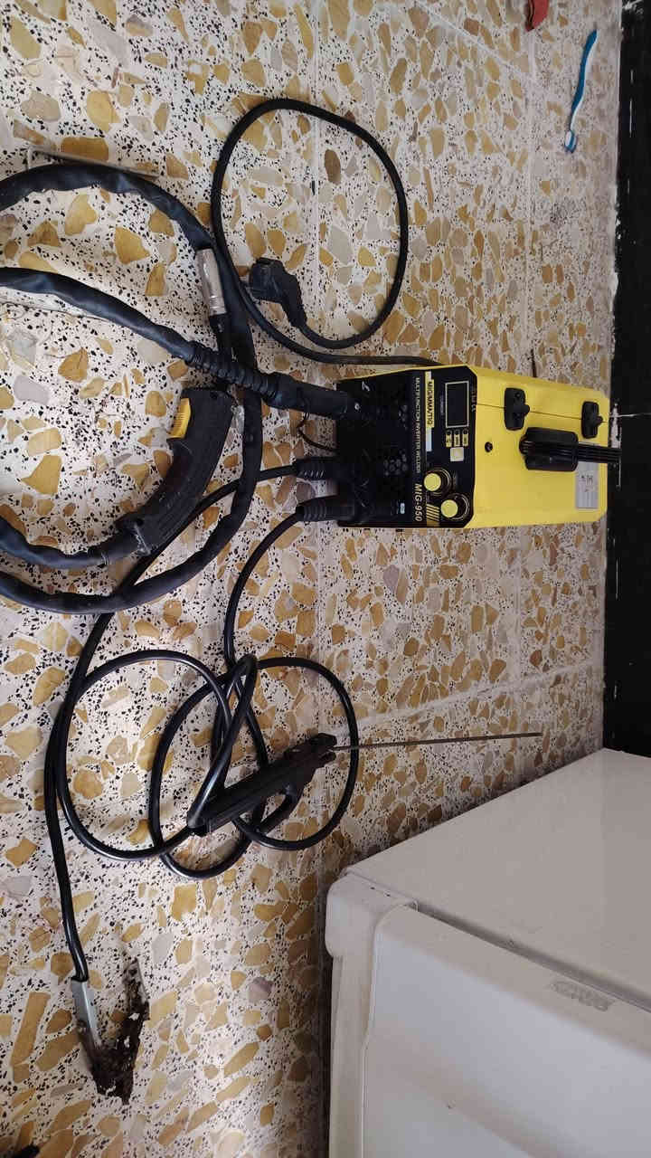 السلام عليكم احبتي مكينه ميك ولدن. يعني تلحم مكي ولدن نوعيه اوربي يعني مو صيني شرط الشغل السعر 60 الف مكاني شارع الحمام ***********
