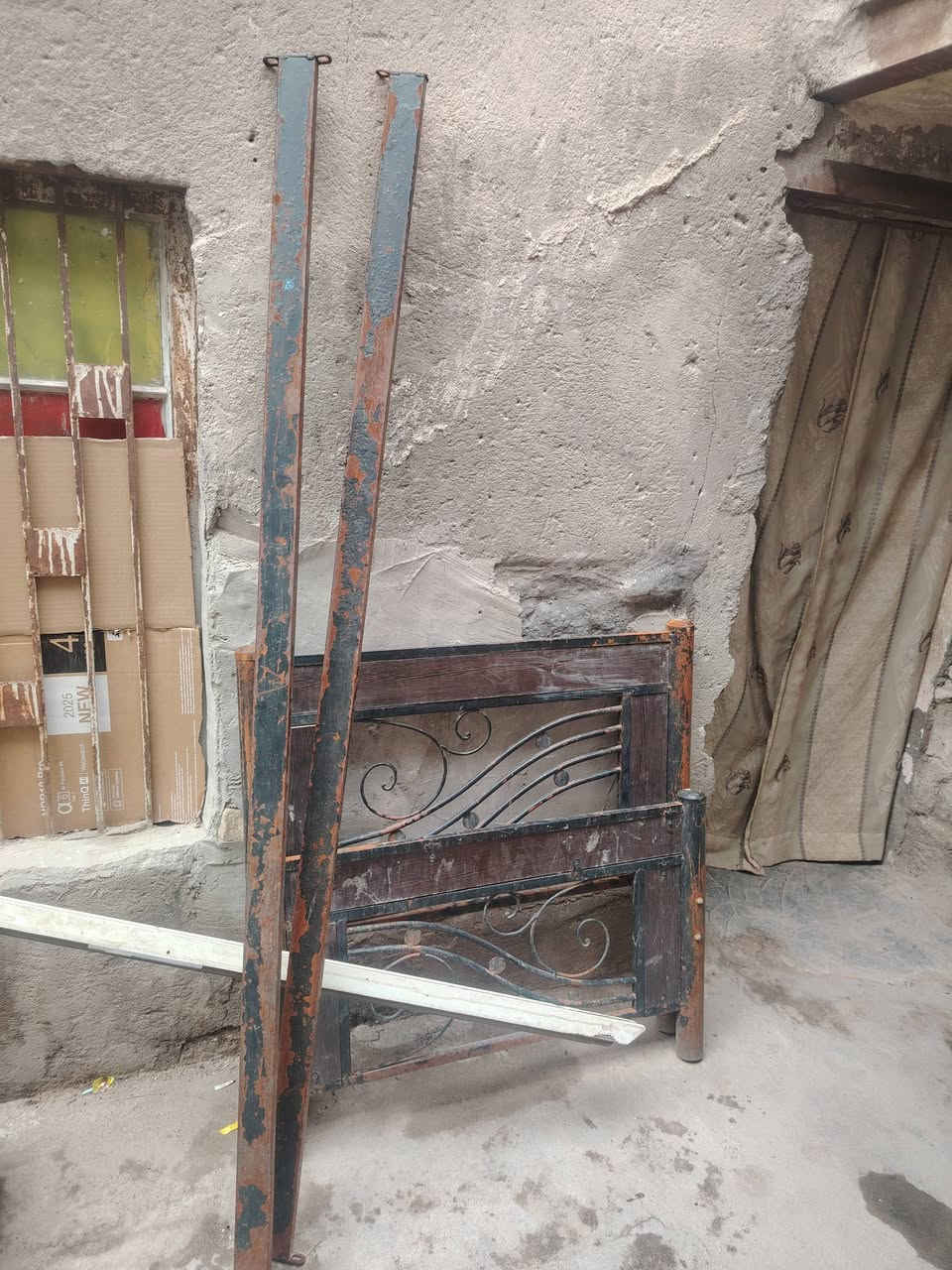 جربايه ام نفر للبيع عوزه صبغ فقط.. انطي بيهه سعر واخذها ***********
