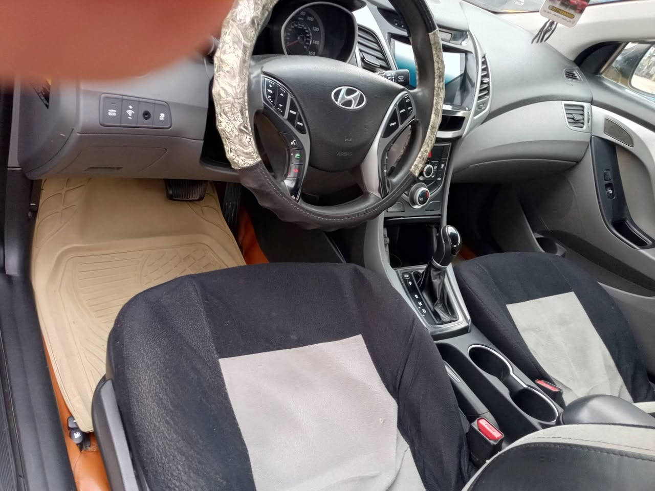 النترا 15وارد امريكي رقمك بغداد انكليزي ضرر جاملغ يسره امامي بدون دواخل كير محرك جيد اول صبغه
حداديه خلفي إمامي جيد كهربائيات شغاله تدفئه تبريد شغال غرفه دواخل نضيفات خطه جوال سنويه لل 30
هيئه مصفره السياره بسمي 
السعر 105بيه مجال ***********
مكاني بعقوبه
