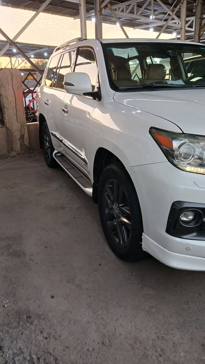 سلام عليكم لكزز موديل ٢٠١٥ كفاله عامه فول مواصفات بسمي  تحويل مباشر ماشيه ١٦٨ الف حقيقى  كفاله كير ومحرك ما مفتوح كلشي بلادي رقم بصره دولي ***********
