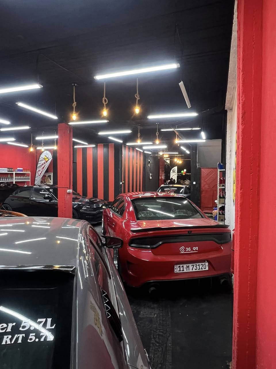 جارجر  RT 5700 🚀✈️
-السعر169

-2016-اصل

-الون مميز /احمر طماطي 🍅اصل

-فول للاخير عدا الفتحه
-رادار جانبي
-مري قلاب 
-خزن مومري
-ستيرن تدفئه تبريد وكشنات همين
وبعد بيها هواي مواصفات 

-ماشيه 100

-حادثها سرقه جاملغين وبنيد وبالعراق  3 بيبان مفتوحات /حوض شواصي مكفولات 

-السياره عليها :

-الگير مال سكاتـSRT🚀 
-بلكات ريسنگ
-فيت بم دبسون
-  تفريغ من الطول للطول
- السياره عليها اكس بايب
- دوان بايب 
- دبات سود اصليات  
-مسطره srt
-مكينتها جديده شديته تخبل
بطالتها جديده 
-عقلها جديد ،وفتحت العقل وعليها برمجه طلقات فصلات+ كتوف +ببكورن +فليم الهب
-كشناتها دايتونا مطعمات احمر جدد
-نقصها شويه صبغات للجاملغات الاماميه وبطاين بوب الجارجر بعد هنه كلهن يگفعن
-مكاني كوفه
-***********
