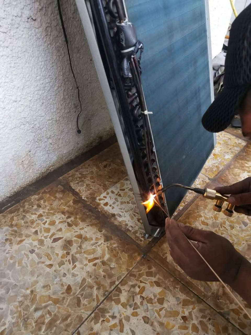 ‎                       ورشة المهندس 🥶 
‎أهلنا في كربلاء المقدسة.. لا تشيلون هم السبلت بعد اليوم! ورشة المهندس بخدمتكم وين ما كنتم (صيانة موقعية) وبأسرع وقت. 🚘
‎1️⃣ تنصيب السبالت ☃⛄ الجدارية والكنتوريه 
‎️⃣ صيانة كافة السبالت والمكيفات 🌨❄
‎️⃣ غسل كافه السبالت والمكيفات 💧🌊
‎
‎نصب السبلت الجداري  (40)
‎نصب السبلت الكنتوري  (60)
‎فتح السبلت الكنتوري(25)
‎فتح السبلت الجداري( 20)
‎ الستان الخارجي شراءه وعمله  (25) 
‎شحن نقص الغاز سبلت جداري  (35) 
‎شحن غاز كامل سبلت جداري  (50)
‎شحن نقص غاز سبلت كنتوري (45)
‎شحن غاز كامل سبلت كنتوري  (70)
‎كنديسر  (20)
‎تنظيف السبلت تنزيل وتفصيخ ( 40)
‎تنظيف السبلت موقعي (30) 
‎تنظيف السبلت الكنتوري (50)
‎الغاء العاكس وتحويله الى اقواس ولحيم مع غاز كامل (100)
‎قرص العاكس دورة والغاء التدفئة (30)
‎(25) تبديل ظفيرة الكمبريسر
‎الفحص فقط  (10)
‎https://wtsi.me/9647805734246
‎
‎                         ☎️ ***********    
‎                         ☎️ ***********
‎                         ☎️ ***********
‎                         ☎️ *********** 
‎
‎اتصل او راسلنة واتساب ودز موقعك وحنه نجيك الباب البيت
‎‎
‎ كربلاء, العراق
