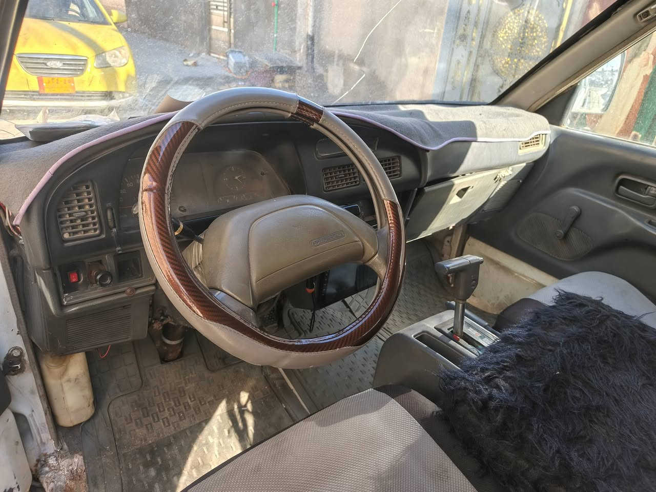 السلام عليكم فاره مدير ٩٢ بصره السعر ٣٧ المكان بصره حي الحسين ***********
أو مراوس
