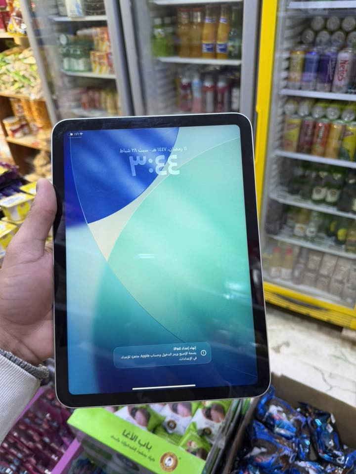 السلام عليكم              ايباد 11   معالج A16 كارتون وأغراض بطاريته ٩٢    للبيع  ب ٣٥٠  مجلد قليل كلش 
للاتصال 
*********** أو ***********
