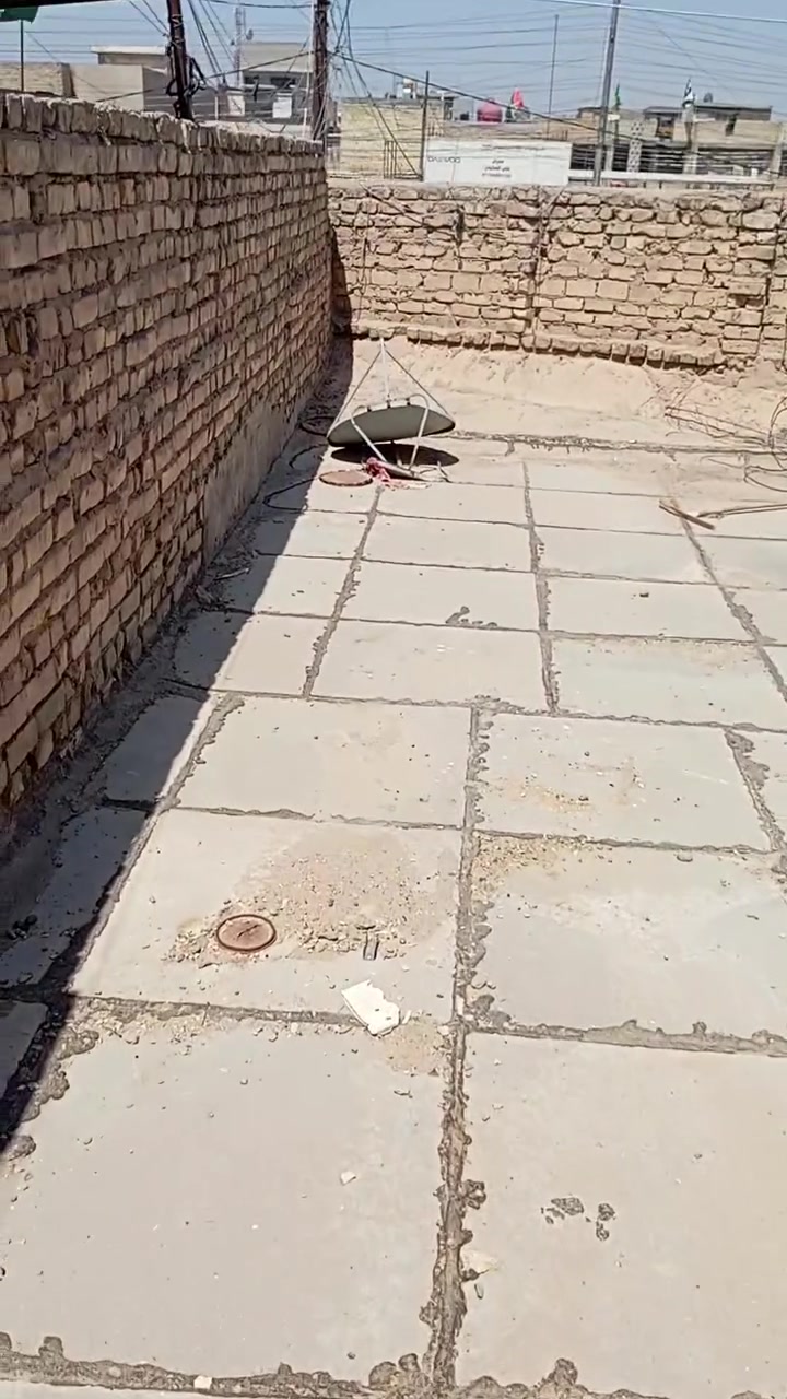 السلام عليكم مشتمل للايجار 300 ألف نهايته غرفة نوم استقبال وملحقات الحسينية قرب مستشفى التركي عالشارع العام ***********@
