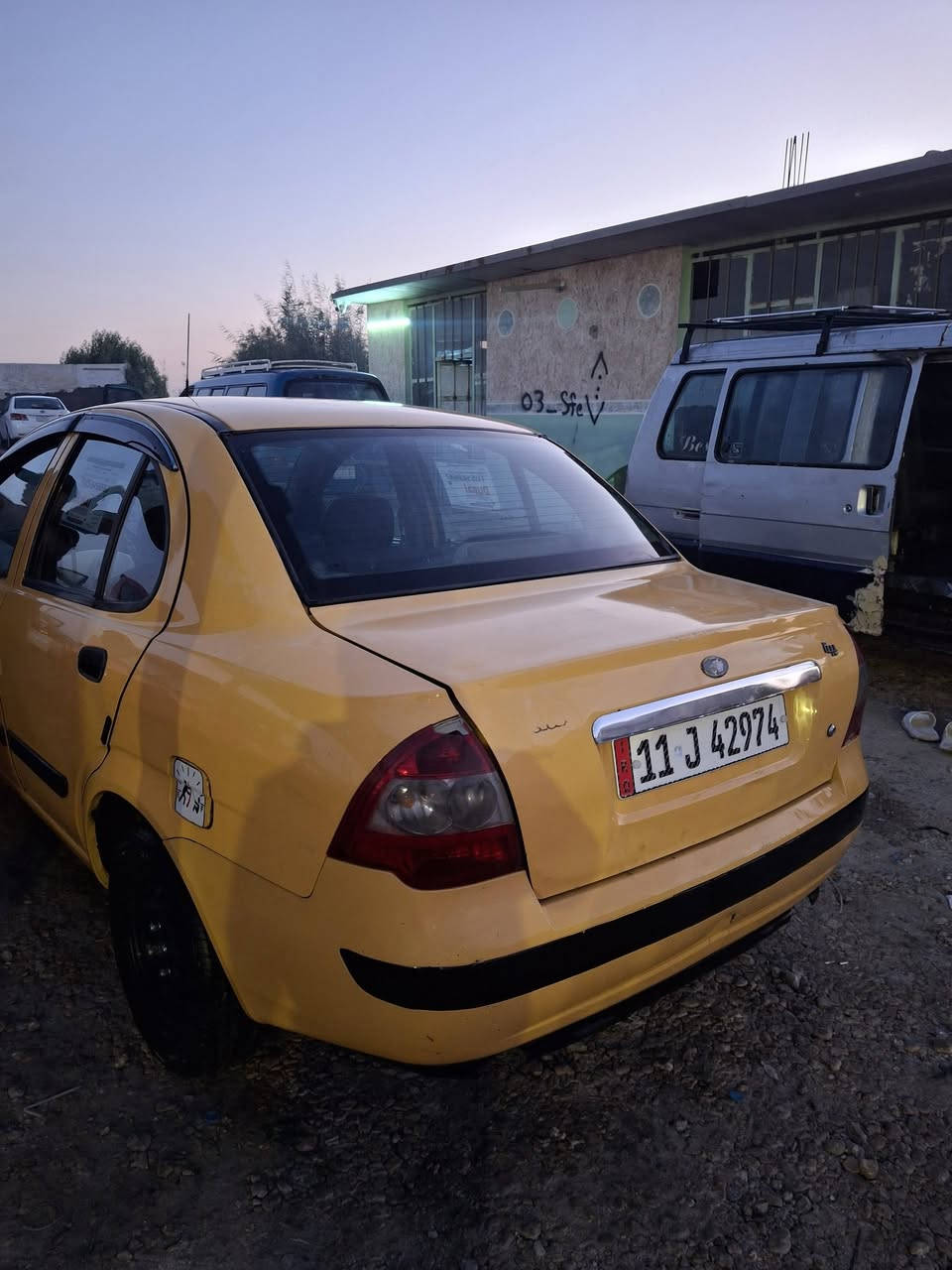 السلام عليكم ....
طيبه ٢٠١٥ كفاله عامه من ضربه وصبغ والخياس 

كير محرك كفاله 

تدفئه تبريد شغاله 

غرفه بلاديه 

رقم انكليزي ب اسمي 

سعر ٣٩ وبيه مجال قليل كلش 

مكانه حله  رقم ***********
