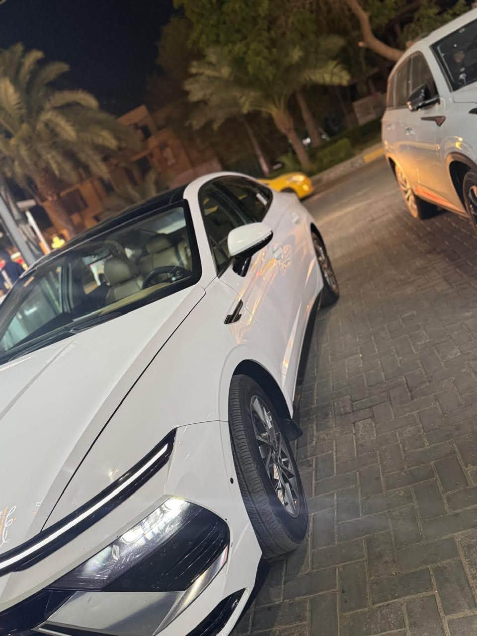 سوناتا 2024خليجي 
محرك 2.500هايبرد 
ممشا 63.000k
مواصفات 1/1فول من حساسات +انضمت قياده 
مواصفات الداخل و الخارج 
صار بيه ضربه بالعراق و صور السونار مرفقه بالمنشور 
السعر ١٧٠ ورقه 
رقم.   ***********
العنوان بغداد السيدية
