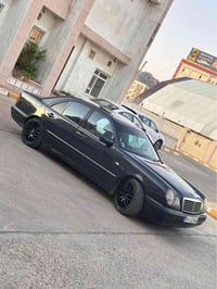 مارسيدس E320 • ٢٠٠٠ • دهوك
