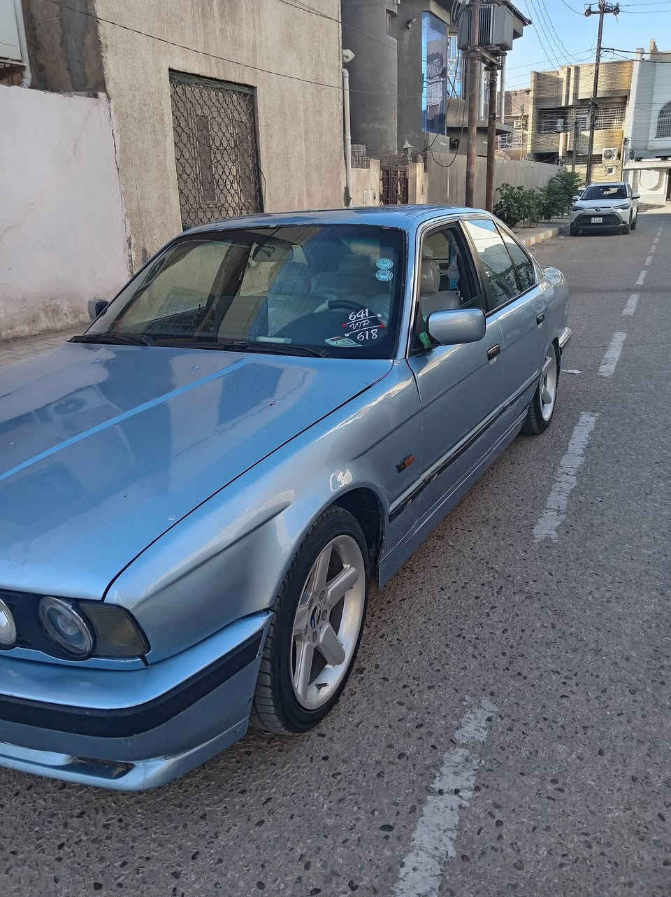 بيم 525 موديل 90
رقم اربيل انكليزي بسمي شخصياً
مكينه كير مكفولات حداديه جديده
فقط تبريد عاطل سعر 55 وبيها مجال
*********** مكاني كربلاء
