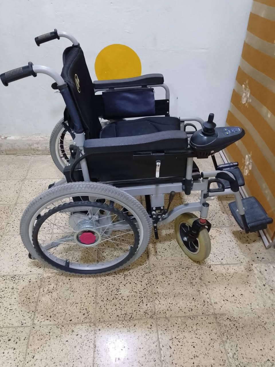 سلام عليكم كرسي كهربائي للبيع الحجم الكبير يطبك سعر 500 بي مجال قليل الاستفسار خاص


**إذا كنت صاحب هذا الإعلان وتريد حذفه لأي سبب، رجاءا أرسل رسالة إلى الدعم الفني**