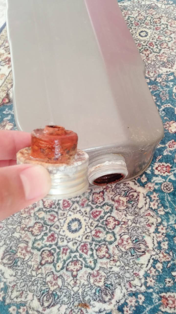 السلام عليكم صوبه يابانية للبيع نظيفه عايزه قبق مال خزان او فتيله السعر 30 فقل ***********
