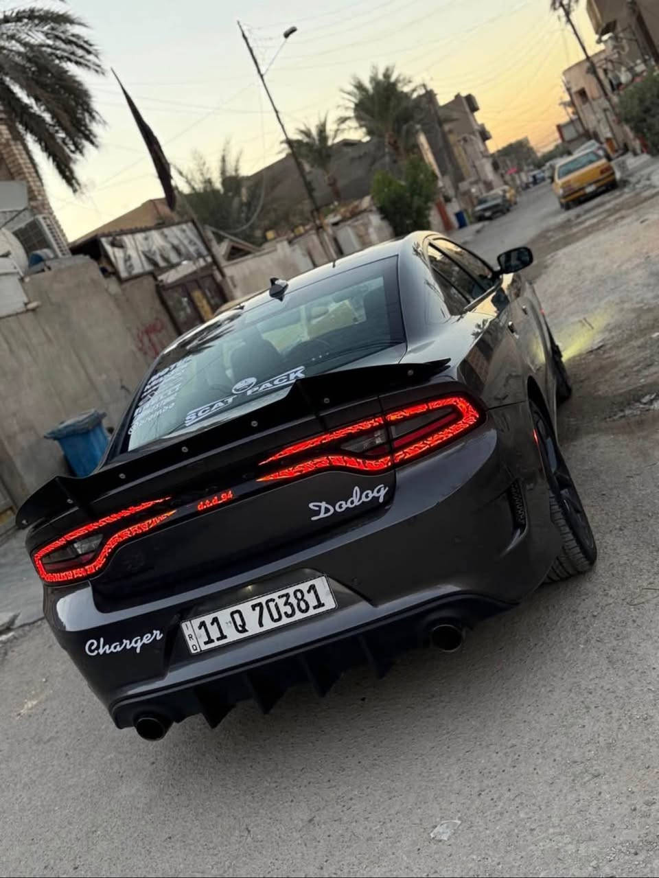 السلام عليكم جارجر SXT بلاك توب اخر اصدار موديل 2023 
بيهة صبغ قطعتين  جاملغ وبنيد 
ماشية 14 الف بعدهة بريحة الشركة 
رقم بغداد جديد باسمي 
رايدهة 200$
مكاني بغداد الجديدة 
*********** بغداد, العراق
