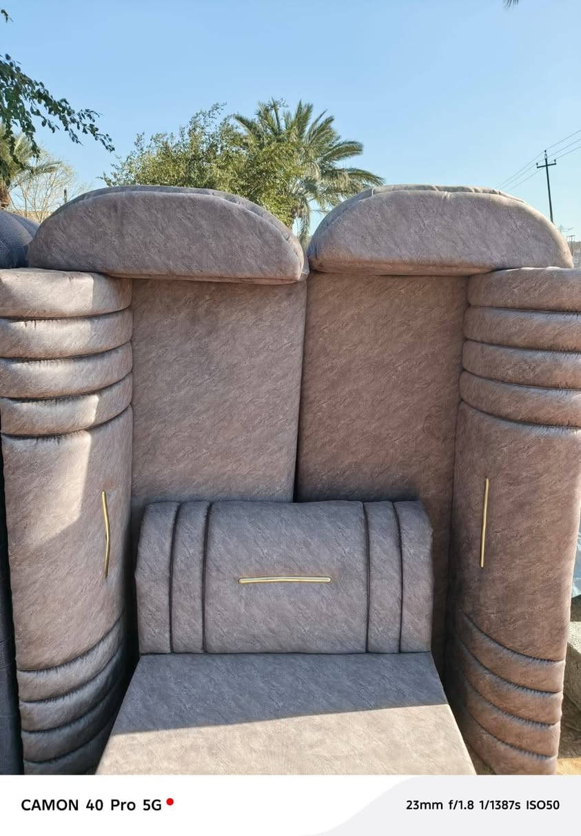 #عرض قووووي
ديوان 11 مقعد 7 امتار مقعد بلوك جام روسي اسفنج 8cm  فوك كل هذا ضمان ثلاث سنوات تصليح مجاني 
السع////رررررررر 290 الف واصل داخل بعقوبه    
الستفسار اكثر اتفضلو خاص


**إذا كنت صاحب هذا الإعلان وتريد حذفه لأي سبب، رجاءا أرسل رسالة إلى الدعم الفني**