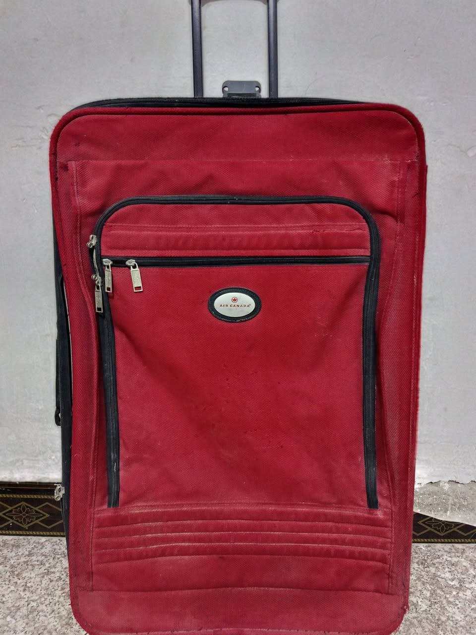 جنطة سفر حجم كبير الأصلية مو نايلون السعر 10 الالف جنطه يد مال مناسبة السعر 7 الالف


**إذا كنت صاحب هذا الإعلان وتريد حذفه لأي سبب، رجاءا أرسل رسالة إلى الدعم الفني**