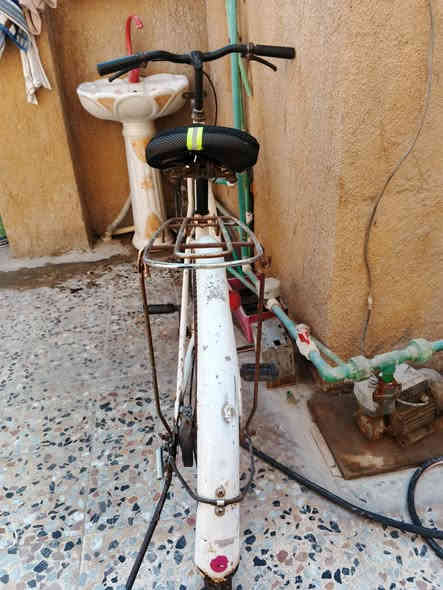 السلام عليكم بايسكل ياباني حجم 27 للبيع 
بايسكل مابي شي بس ستانه فالت 
سعره 60 وبي مجال بسيط
للاتصال ***********
