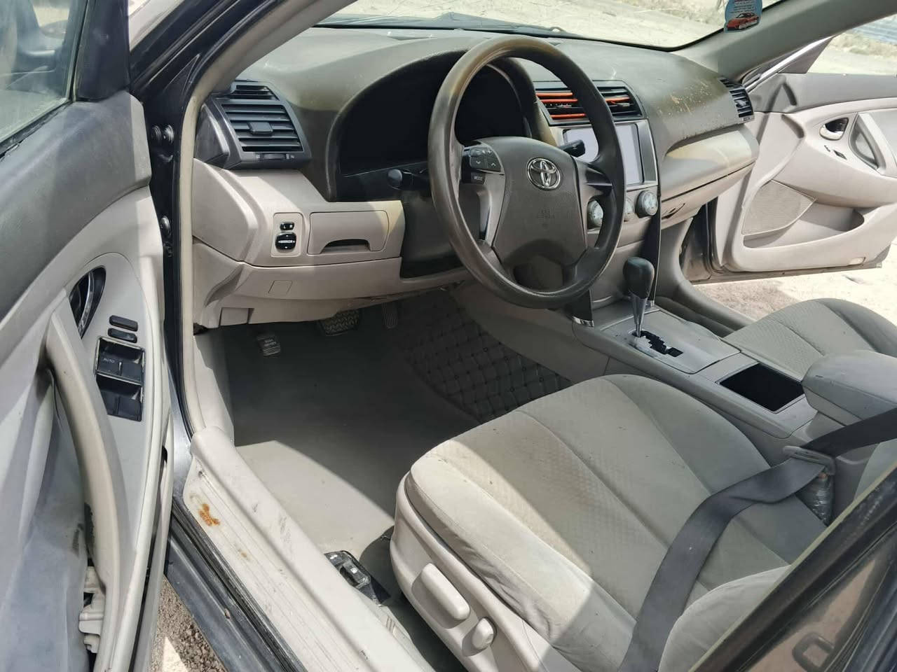 يالله للبيع او مراوس بيكم دبل قمارة كامري موديل ٢٠٠٧بسمي شرط تحويل كير محرك صدر تبرد مصبوغة حزام ولقمارة كلير ضررهة با جامرلغ الأمامي جهة اليمين بخشمة بدون دواخل والخلفي نفس الشي بدون دواخل عارضهة ٨٥وبيهة مجال مكاني ديالى بعقوبة ***********
