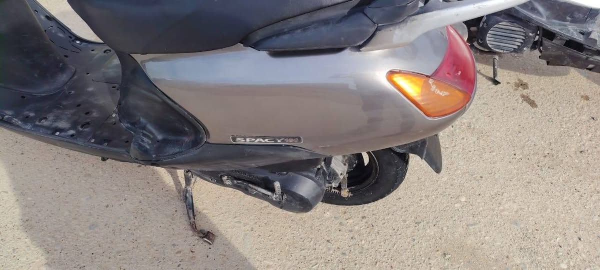 دراجه سبيي ياباني نضيفه مبدل ولفات اوراق سعر700وبيه مجال مكاني حي الحسين قرب رعايه*********** اتصل ودلل
