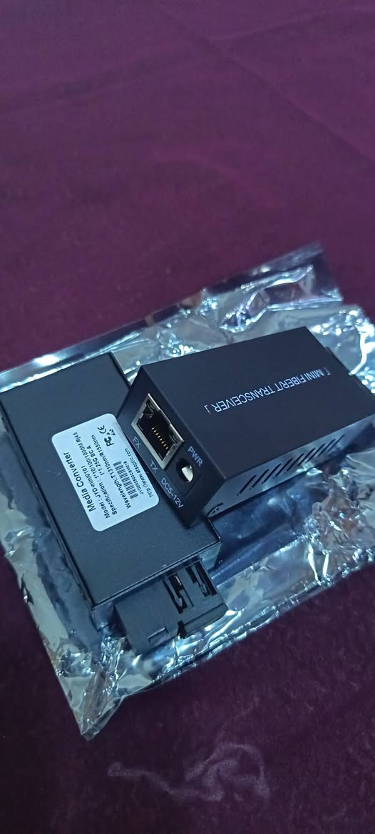 ✅ جديد ومسلفن
✅ يحوّل من كيبل الشبكة RJ45 إلى فايبر أو بالعكس
✅ سرعة 1.25G
✅ منفذ SC
✅ مناسب للكامرات والشبكات ونقل الإنترنت لمسافات بعيدة
✅ يدعم مسافة تصل تقريباً 1000 متر وأكثر حسب نوع الكيبل
📍الموقع: النجف
💰السعر: القطعتين A+B بـ 10 ألف عراقي
للاستفسار راسلني خاص 📩


**إذا كنت صاحب هذا الإعلان وتريد حذفه لأي سبب، رجاءا أرسل رسالة إلى الدعم الفني**