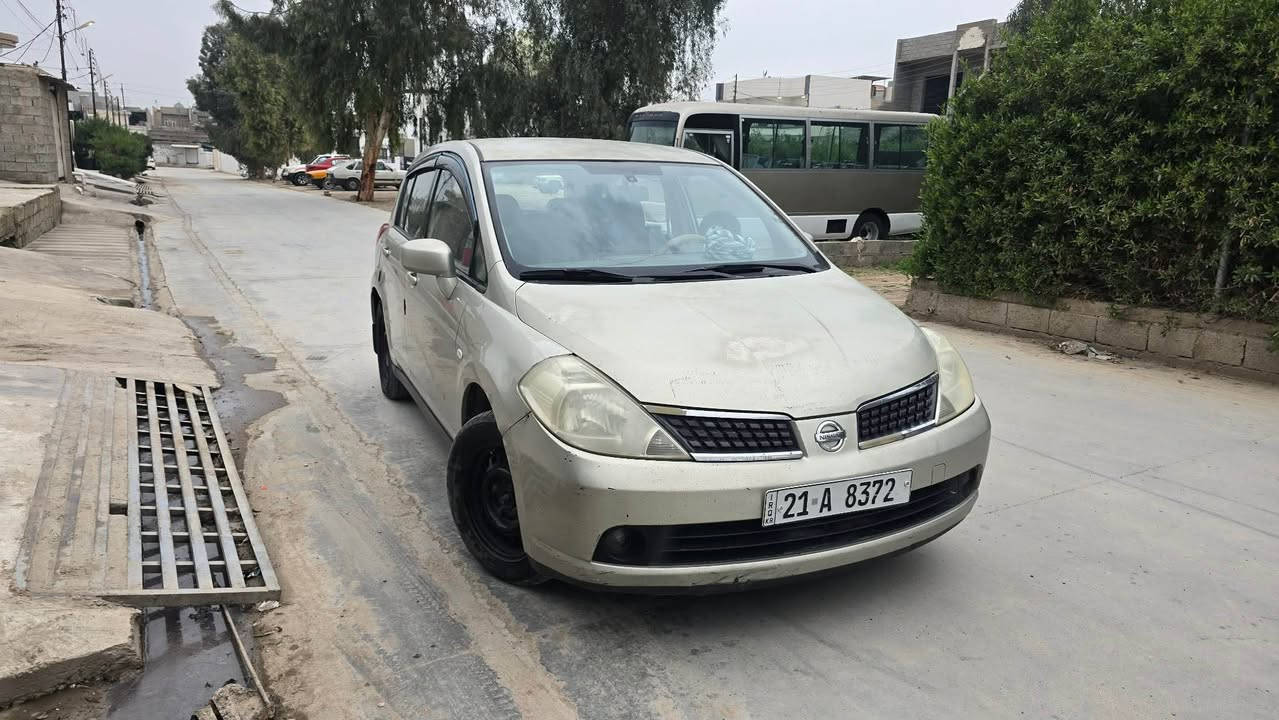 نيسان تيدا ٢٠٠٨ 
گير و مه كينه بەشەرت 
بی دەعم بی بۆیاخ 
وەک لە وێنەکەدا دیارە کاڵ بۆتەوە گەری هەیە 
تاخم تایەی تازیە سیارەکە بی عەیب و عارە
رەقم و سەنەوی تا 2028 تازەیە
77 وەرەقەو ماجال 
***********
عربى 
نيسان تيدا موديل ٢٠٠٨ 
سيارى مابى ضربه مابى صبوخ 
رقم سليمانى جديد حتا ٢٠٢٨
كير و محرك بشرط
تاخم تيارات جديد 
تحويل موباشر 
سعر ٧٧ و مجال قليل 
مکان کرکوک 
*********** أربيل, العراق
