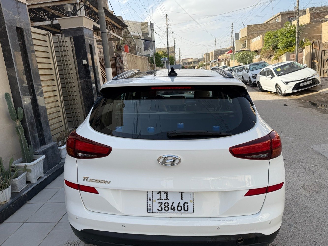 السلام عليكم توسان خليجي موديل ٢٠٢٠

مكفوله من الضرر والصبغ فقط بارد بالبنيد موضح بالصوره 
فول مواصفات ماشيه ١٢٠ قابله لزياده السعره ٢٠٠ ورقه ٢٠ الف دولار وبيها مجال 
للاستفسار / ***********
موجوده بغداد / سيديه او جادريه 