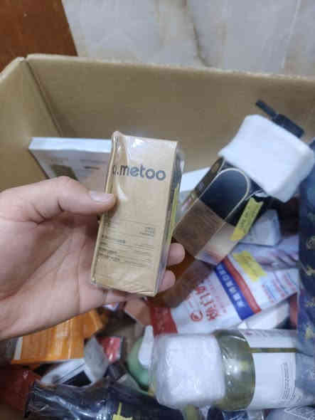 اللهم صل على محمد وال محمد 🤲 🤲 🤲    
السلام عليكم متابعينا الافاضل ورحمة الله تعالى ✋✋ 
 بضاعة كوزمتك اوربي اصلي باسعار تنافسيه 💄💄
 القطعه 2 و3 و4 و5 فقط لاغير زورونا قبل نفاذ الكميه سارعوا بالحجز 💲💲💲💲💲💲
يوجد خدمة توصيل لجميع المحافظات 🚛🚛🚛🚛🚛
العنوان ذي قار سوق الشيوخ شارع دكتور عمار قرب اسواق الكفيل ومقابل مطعم المدينة الفرع الثاني 🍗🍗🍗🍗
رقم الاعتماد واتساب *********** 📞📞📞📞
مجمع البيت الالماني في سوق الشيوخ 🇩🇪🇩🇪🇩🇪
