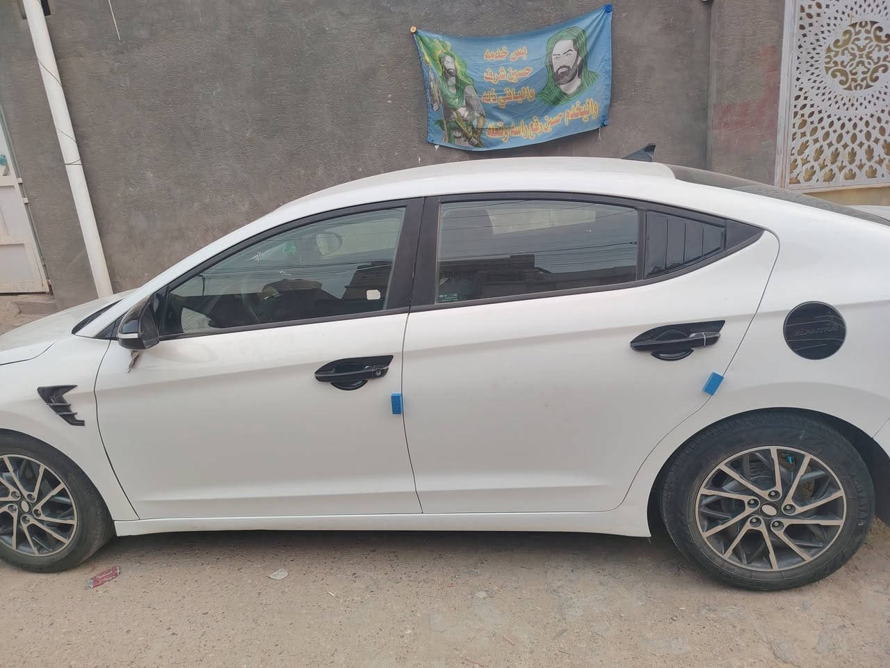 النترا 2019 حره تحويل ثاني يوم سنويه لل30 بيها جاملغ وبنيد تبديل و جاملغ صبغ توحيد لون وبيها برانكيت تعديل سعرها 110 مكانها ناصريه حي الشهداء ***********

