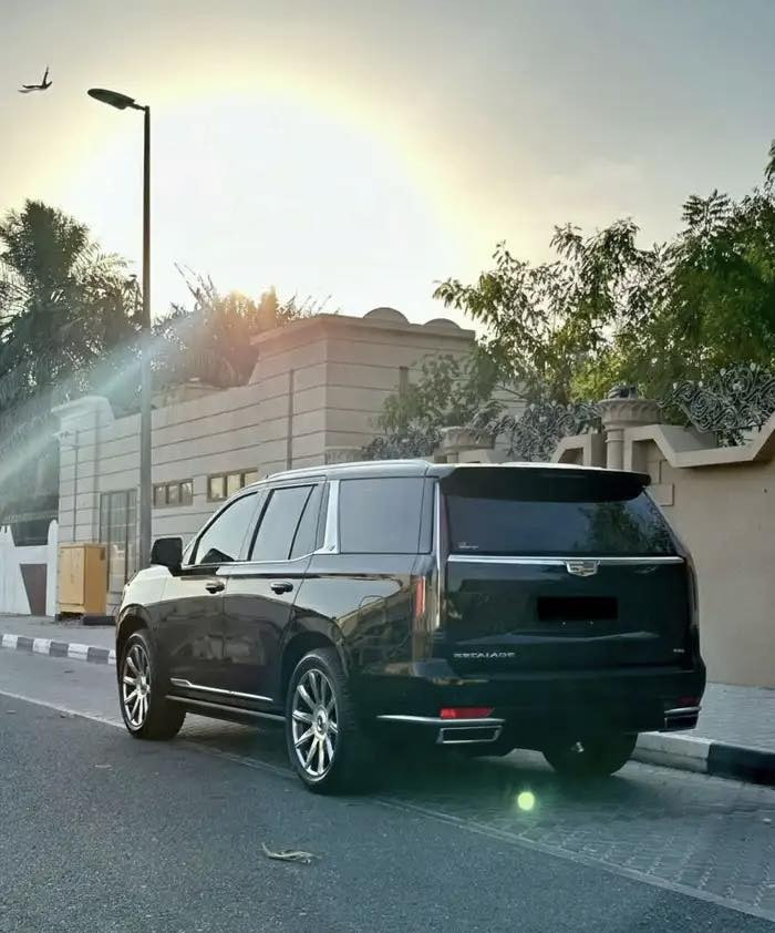 السلام عليكم//  

بدون اوراق كلك ادوات//

كاديلاك 2021   //  سكاليد بلاتينيوم

مكفول من الصبغ والكص والسرقه //

ماشيه 92  الف كم //

وتساب موجود لان ما متواجد على الاتصال فقط وتساب//

 ***********
