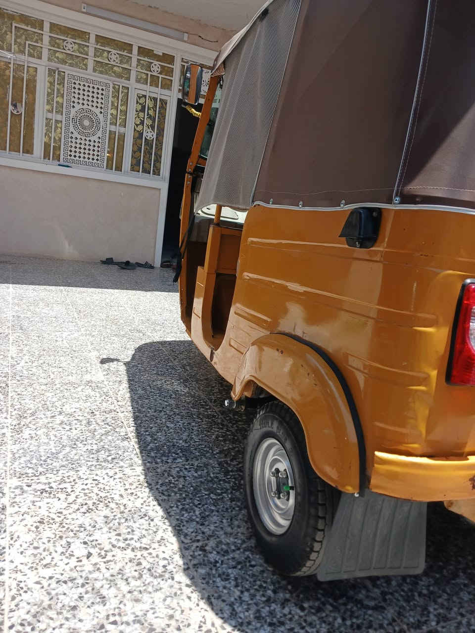 تكتك 2018 بسمي تحويل ثاني يوم هزه جديده التفاصيل بل الفديو خابرني بس ع السعر مكاني سبع قصور ***********
