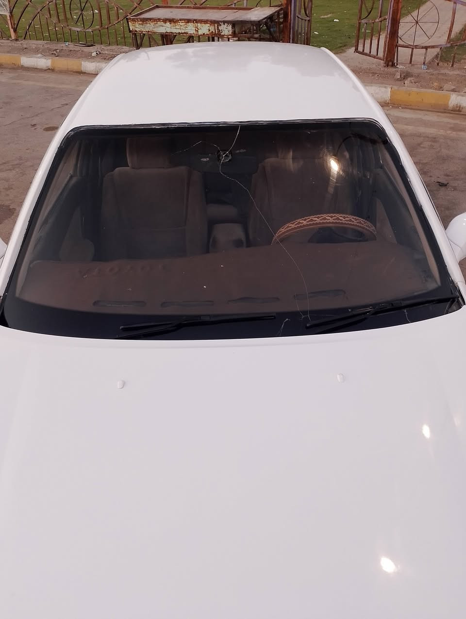 سلام عليكم ✋🏻
تيوتا كراون بطه موديل 1992 ابيض 🤍 رقم بغداد سنويه صاقطه مكينه وكير شرط تخم تاير جدد حداديه جديده تبريد عوزه غاز شرط السياره جاهزه تحويل مباشر كهربائيات شغاله سياره مكفوله من كص والنقل الجثه والتجيه والعيب الشرعي  
السياره احله من صوره 
العنوان واسط كوت 
للاتصال ***********

السعر 38 قابل للتفاوض
