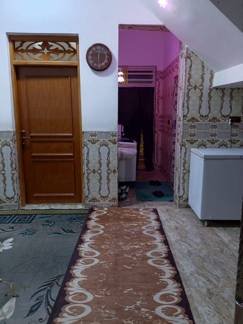 بيت زراعي للبيع 
بناء حديث المساحه 140 في ناحيه زديناويه شارع ابو مهدي المهندس يحتوي البيت على غرفه واستقبال وصاله ومطبخ وصيحات داخليه و خارجيه  بناء طابوگ وعگاده صب السعر 80وبي مجال غير متواجد على النت الاستفسار على الرقم ***********
