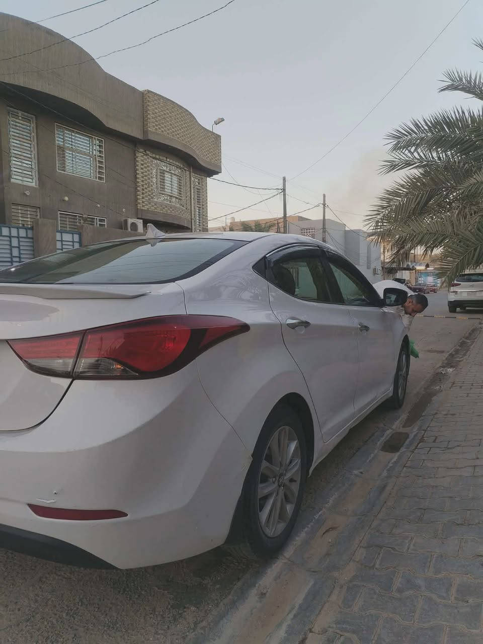 التنره موديل 15 خليجي فول من عده البصمه مكينه 1800
سياره بيه صبغ باب سائق أشبر فقط لباقي مكفول تبريد شغال السعر 120وبيها مجال بصيط
المكان نجف رقم الهاتف ***********
