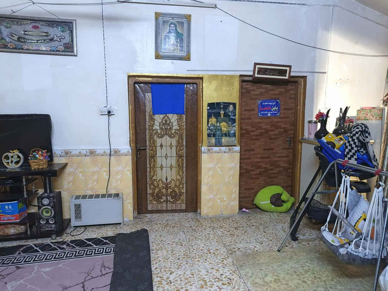 السلام عليكم بيت 200 متر زراعي سنه 25 حي الامين مقابل الجامع قرب ملعب الخماسي ***********
