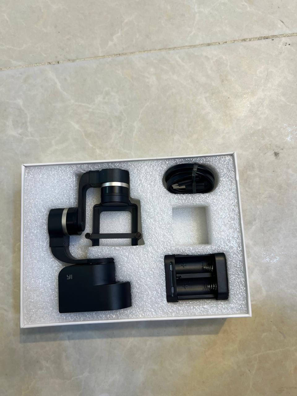 السلام عليكم اوزمو كامره مال امزون اوربي اصليات للبيع رقم التواصل ***********
