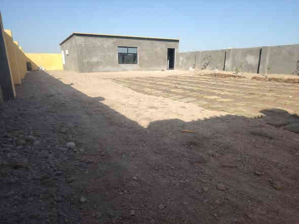 مزرعه للبيع مساحه ٤٠٠ متر ع طريق دغاره ديوانية خلف مطعم واثق بلمازارع سند ٢٥ مداور بيه غرفه 4في4 صاله ٥ في ١٠ مطبخ حمامات بناء حديث وجها ١٥ متر ونزال ٢٧ شارع سبيس تبعد عن التبليط ٢٥٠ متر كهرباء ماي جاهزه ***********
