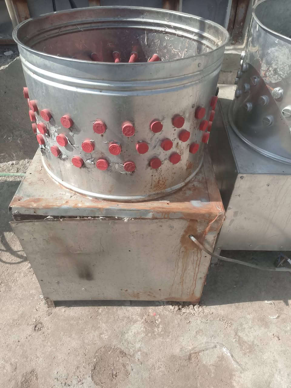 سلام عليكم من رخصة الادمن غراض محل دجاج مكينه هلاسه كهربائية شغاله جديده نضيفه كلش وثانيه يدويه 
وقفص مال دجاج طابقين وسنك ومذبح غراض نضيفه حيل. لمكينه هلاسه كهربائية 450الف. ول هلاسه يدويه 150الف 
ول قفص 150الف تفصال  ول مذبح ول سنك 35الف ول شراي كلهن 750الف بيهن مجال قليل عنواني البصره الجنينة وهاذا رقمي ***********
