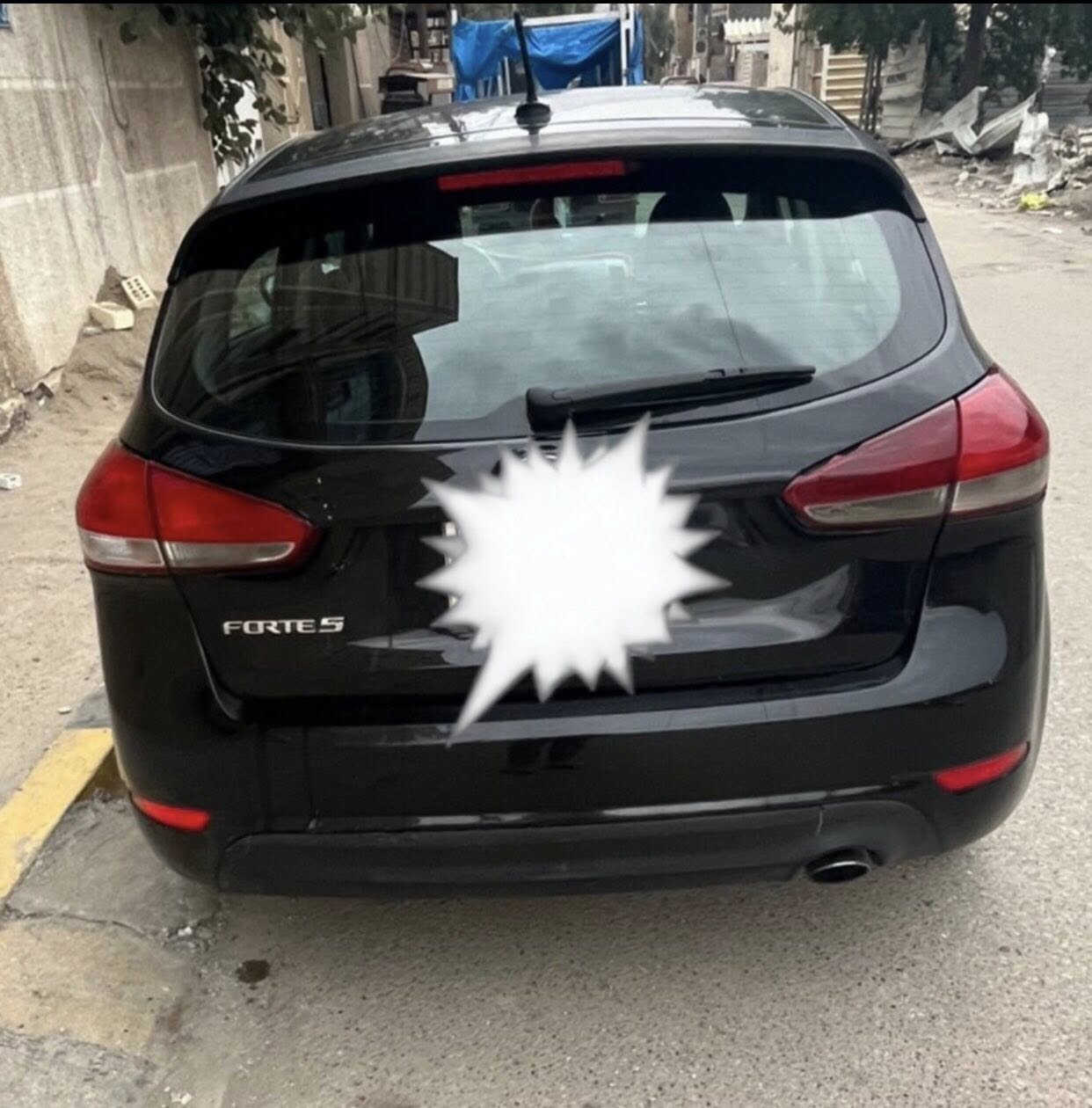 السلام عليكم عندي كيا فورتي موديل 2016 محرك 2000 تحكم ستيرن وارد امريكي حادثه بين الباب والجاملغ الايسر شواصي الغود مكفوله رقم بغداد الماني مشروع وطني العنوان بغداد السعر 90 غير متواجد على الفيس للاستفسار الاتصال على الرقم ***********
