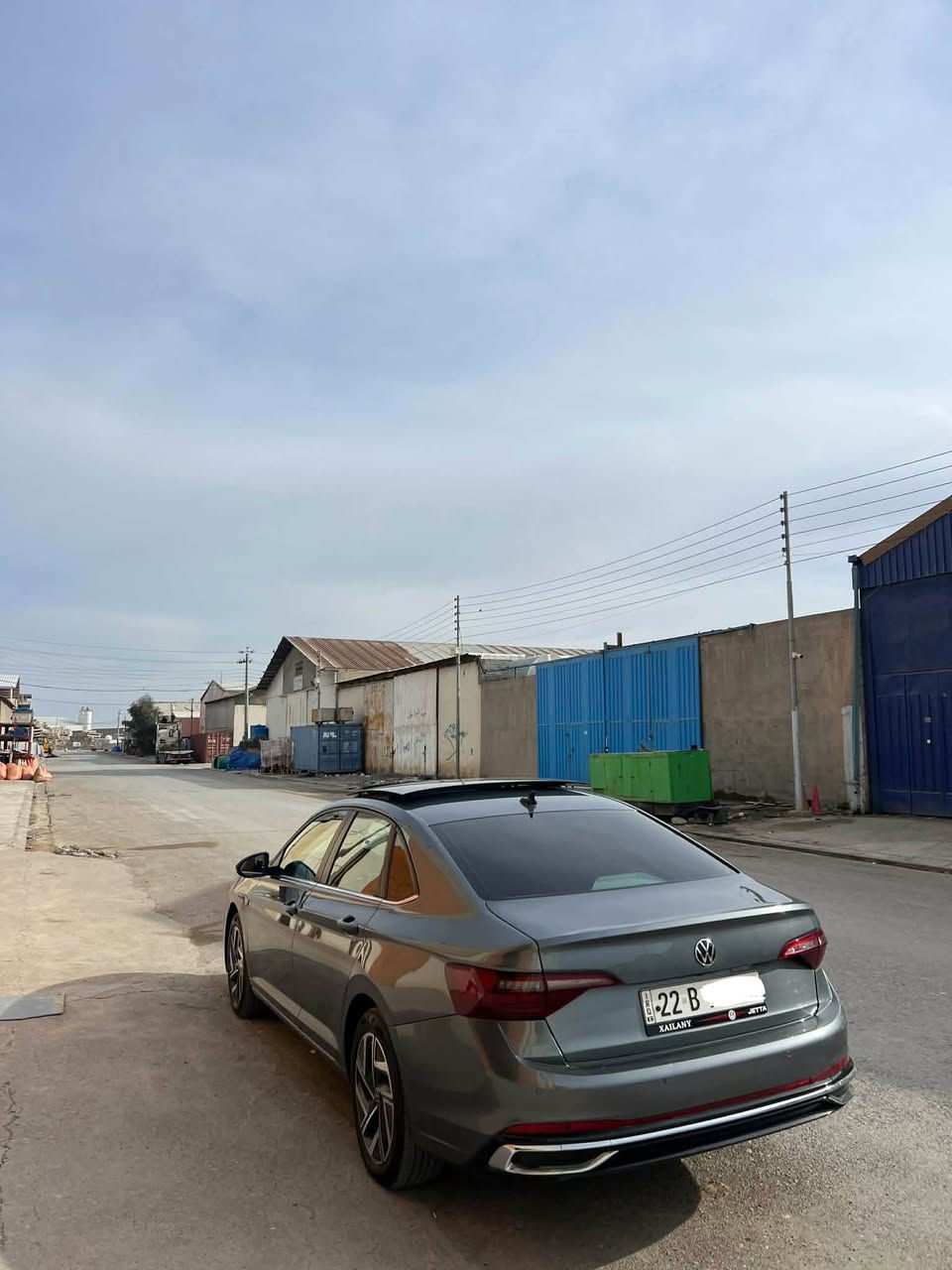 ڤۆلسواگین جیتا مۆدێل ٢٠٢٣ SEl premium سەیارەکی جوان و خاوێن سەیارەکە ٢ پارچە و نیوی هەیە بێ ژۆری سەنەوی و هەزە و رەقەمی هەموو نوێیە بە ناو خۆمە بێ موشکیلەیە بە نسبەت رۆیشتن ٤٠ هەزار رۆیە رەقەم تەلەفۆن *********** أربيل, العراق
