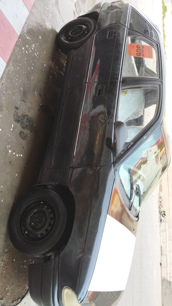 سڵاوی خوای گەورە لە هەموو لایەک ئۆپڵ
مەکینە ١٦. قایش پان. 
مۆدێل ١٩٩٣ 
گێڕ مەکینە بەشەرتی ١٠ فیتەر 
گەرمی فڵچە. لایت. بەرز نزم. کارەبای هەموی بەشەرت. 
٤ تایەی لۆکی لە ژێر دایە.  دەعموو لێدراوی نیە.  بەشەرت. 
ئاڕمی هەیە سەیارەکە بەس ون بوە. بەشەرتی ئەوەلیات و ماڵی مەدەنی بەشەرت.  سەیارەکە هیماڵی خۆمە.  مەسروفی چاکم لێکردوە نوقسانیم تیا نەهیڵاوە.  سەعری. ١٣ گەڵا و معامەلە.  
***********
