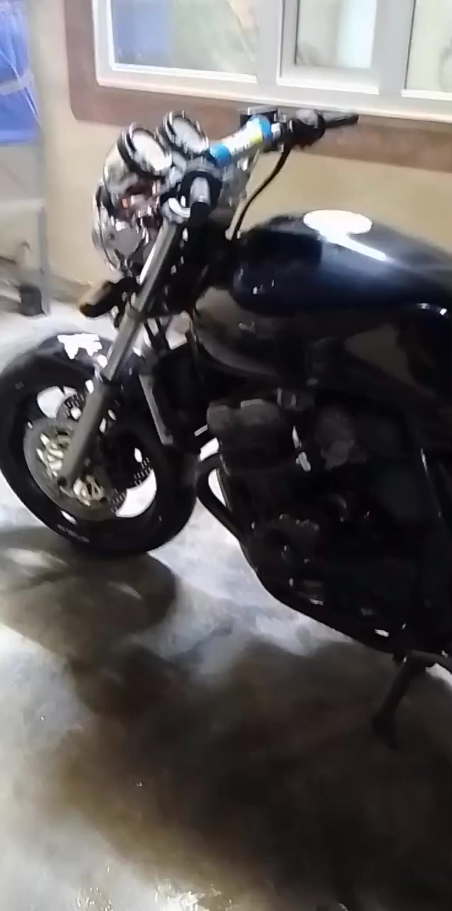 سلام عليكم للبيع HONDA400 (CB محرك مفتوح سعر9 رقم موبايل***********
