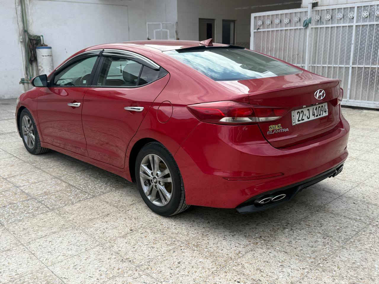 السلام عليكم النترا 2018 رقم اربيل تحويل مباشر بسمي بيه صبغ البنيد فقط بدون دواخل بدون ايرباك سيارة جديدة وجاهزة مابيه اي نقص محرك كير مكفولات صدر امامي خلفي جديد تخم تاير جديد ماشية 96 للاستفسار *********** السعر 122ورقة مكان بغداد
